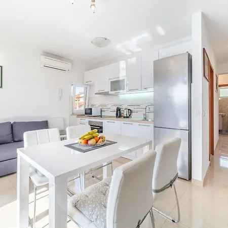 Apartment Trebotic Milna (Brac)