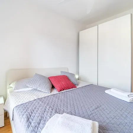 Trebotic Apartment