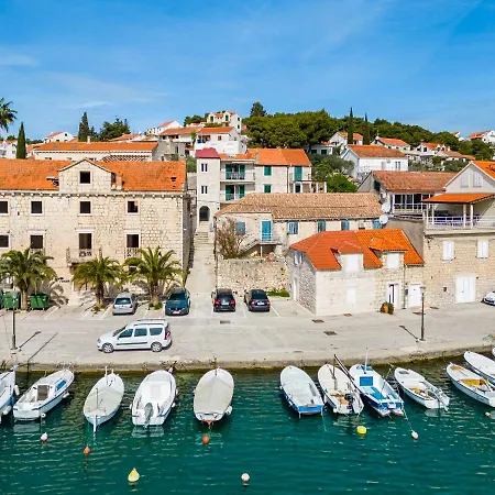 Trebotic Milna (Brac)