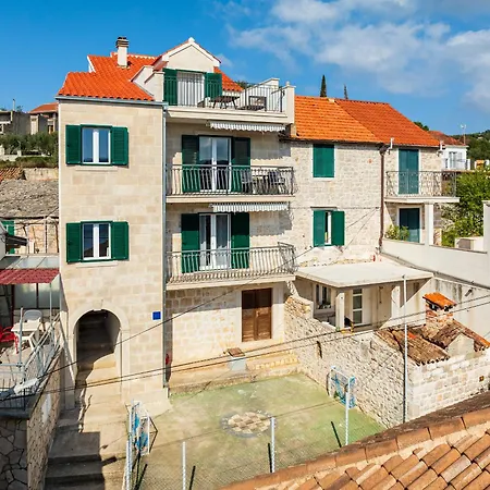Trebotic Milna (Brac)